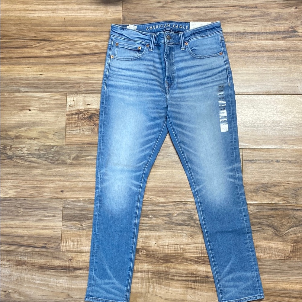 NWT American Eagle men’s Airflex+ Skinny fit icy blue jeans